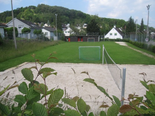 Sportplatz beim Gemeindehaus